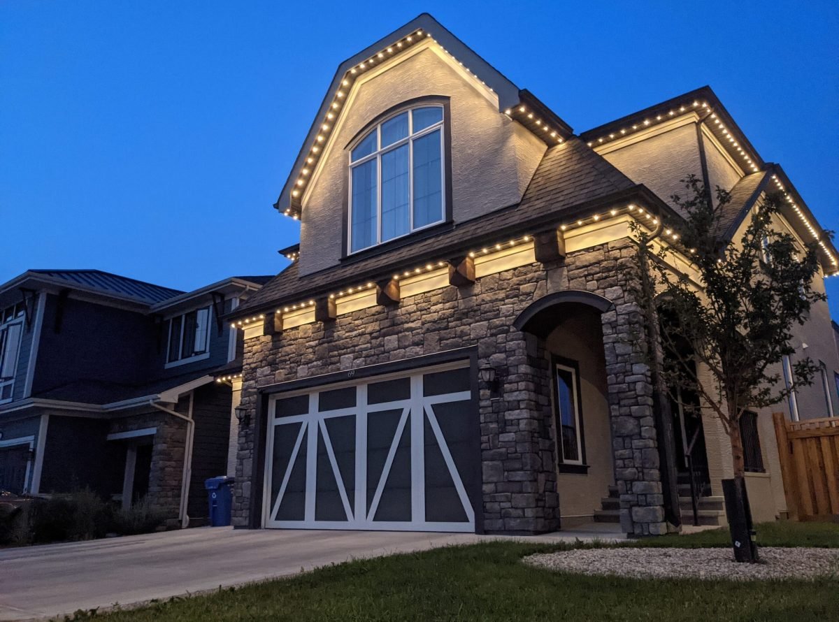 Permanent Lights in Warm White in a 2 Story Traditional Home