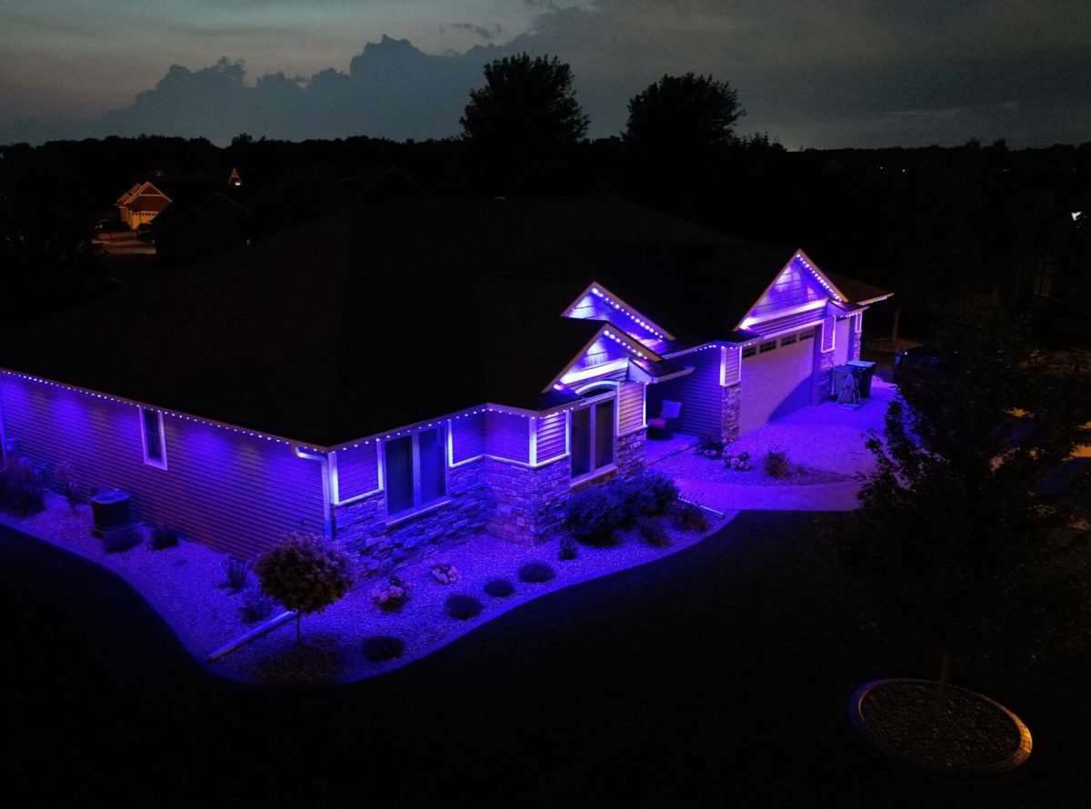 Area view of a home with Lumenary Pro Permanent Lights
